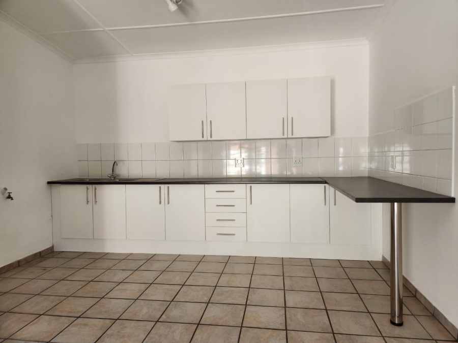 To Let 1 Bedroom Property for Rent in Selborne Eastern Cape
